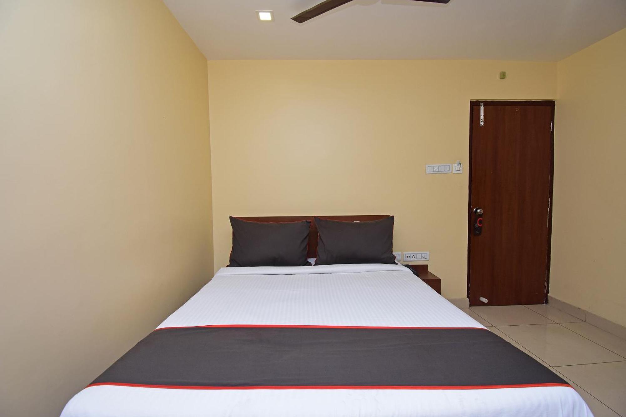 Hotel Super Collection O Gokul Residency Near Emami City Dumdum Opposite Raja Palace Dum Dum Exteriér fotografie